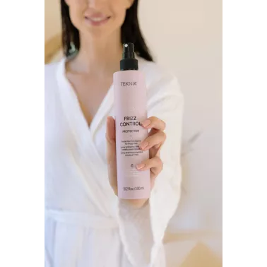 Spray cheveux frisés pour protèger du lisseur Frizz Control teknia Lakmé